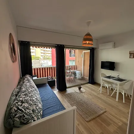 Quiet In Rcm Close To Train Station And Beaches *