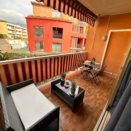 Quiet In Rcm Close To Train Station And Beaches * Rocabruna
